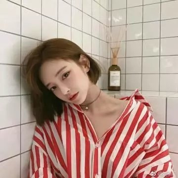 毛衣女郎